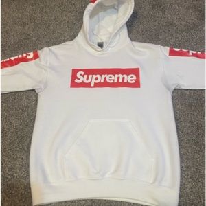 Supreme hoodie
